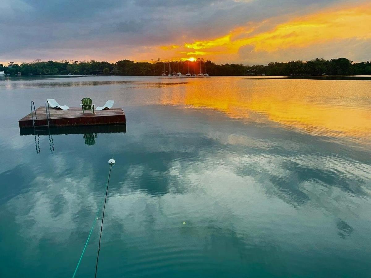 Tortugal Boutique River Lodge Рио Дулсе Екстериор снимка