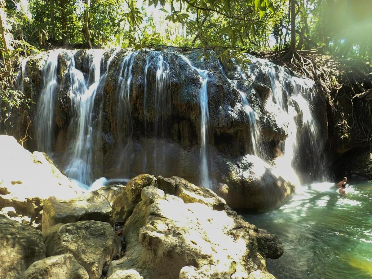 Tortugal Boutique River Lodge Рио Дулсе Екстериор снимка