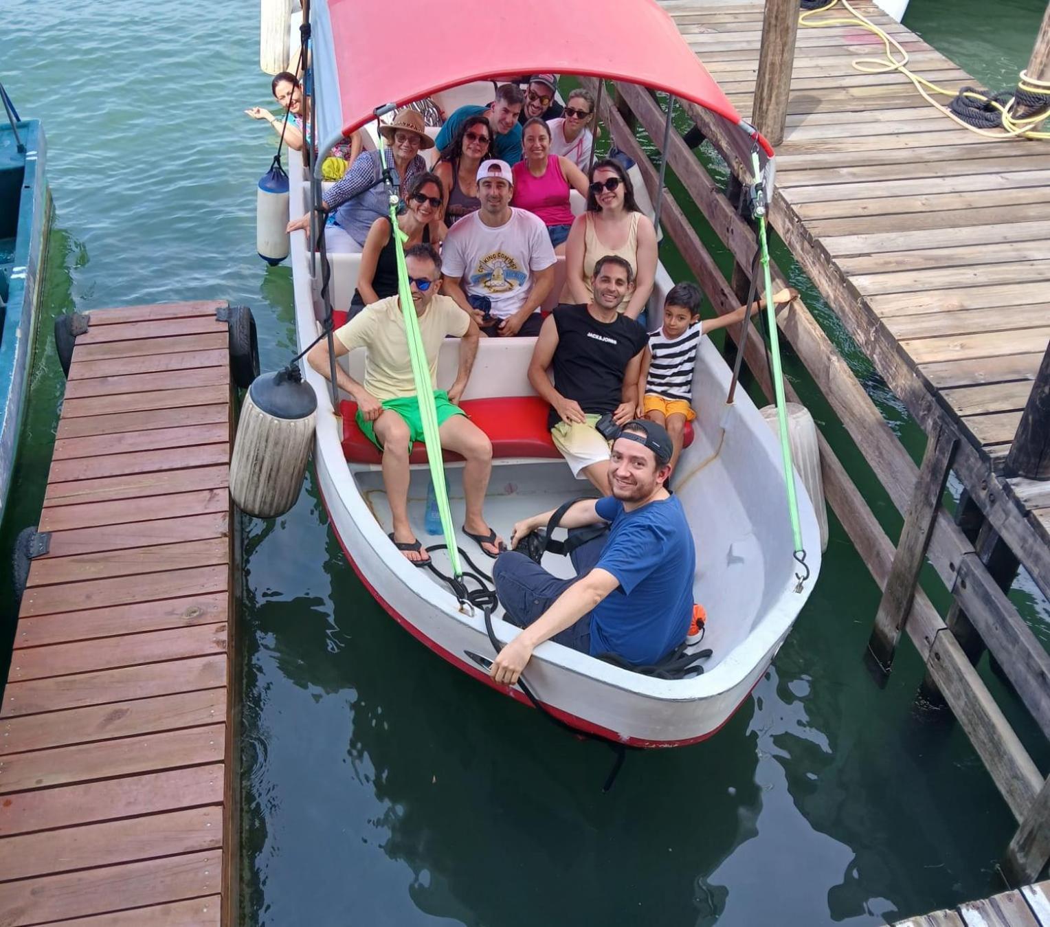 Tortugal Boutique River Lodge Рио Дулсе Екстериор снимка
